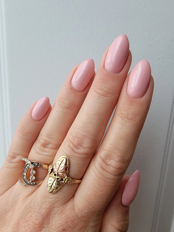 Couch Couture (BC581)