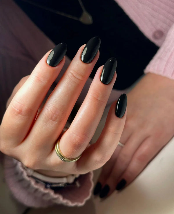 P+ BLACK TIE GEL POLISH 10 ML (52100)